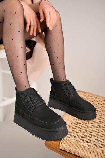 Freemax Garantili İçi Kürklü Çok Hafif 5 cm Yüksek Taban Kışlık Bağcıklı Kadın Bot Siyah